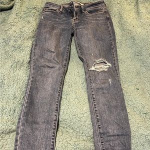 Levi skinny jeans